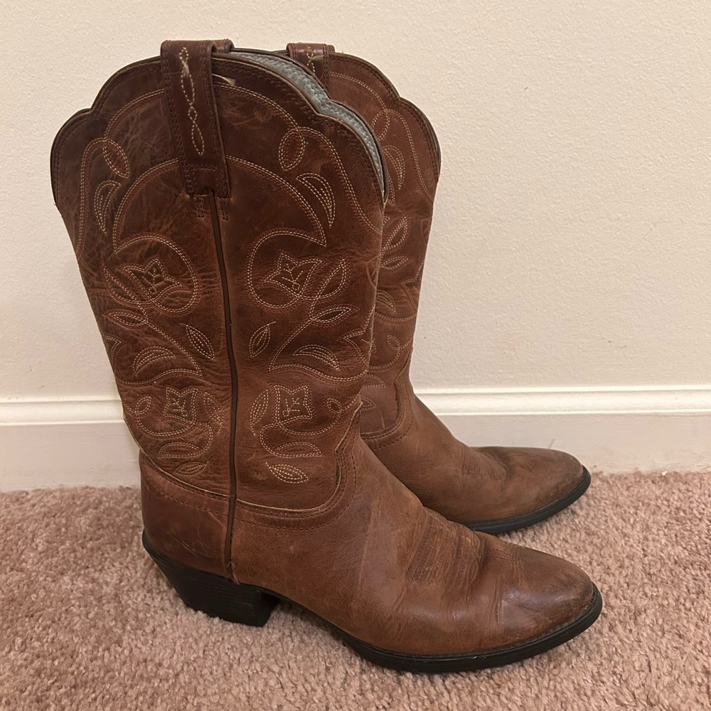 Ariat Heritage R Toe Western Boot